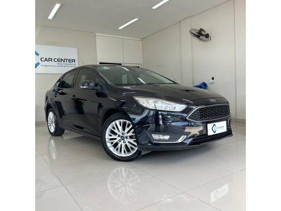 FORD FOCUS 2.0 SE PLUS FASTBACK 16V FLEX 4P POWERSHIFT